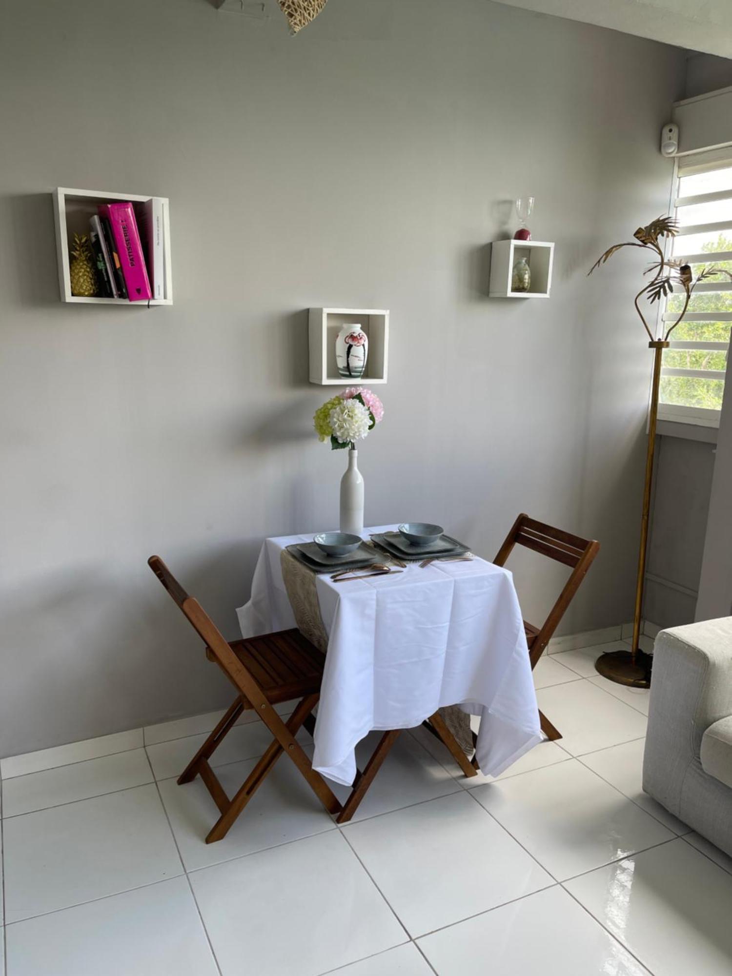 Appartement Lalau Avec Vue Sur La Mer Et Piscine Schoelcher Kültér fotó